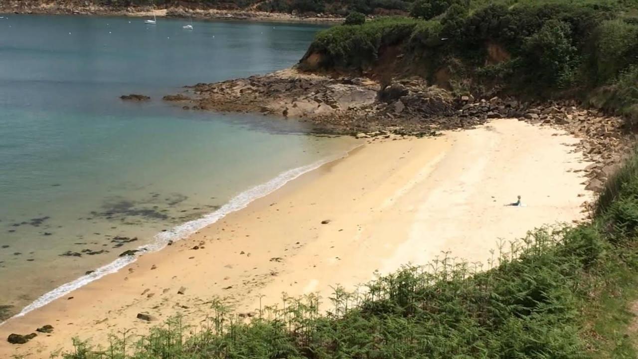 Gite De Charme Entre Terre Et Mer Villa Plougonven Exterior foto